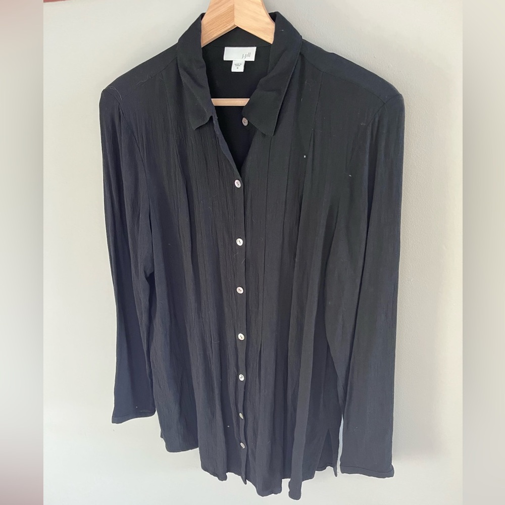 J. Jill Black Crinkle Button Down Shirt‎ Pleated Front Rayon Blouse M